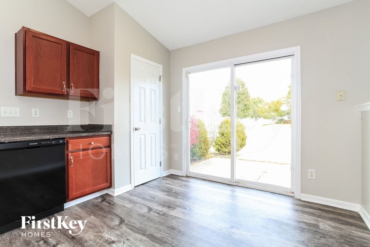 402 Red Tail Pl - Photo 5 of 15