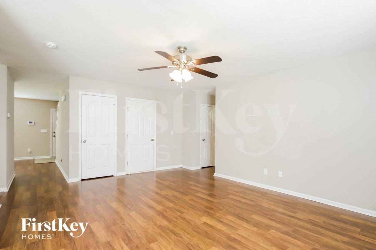 3885 Field Sedge Dr - Photo 2 of 15