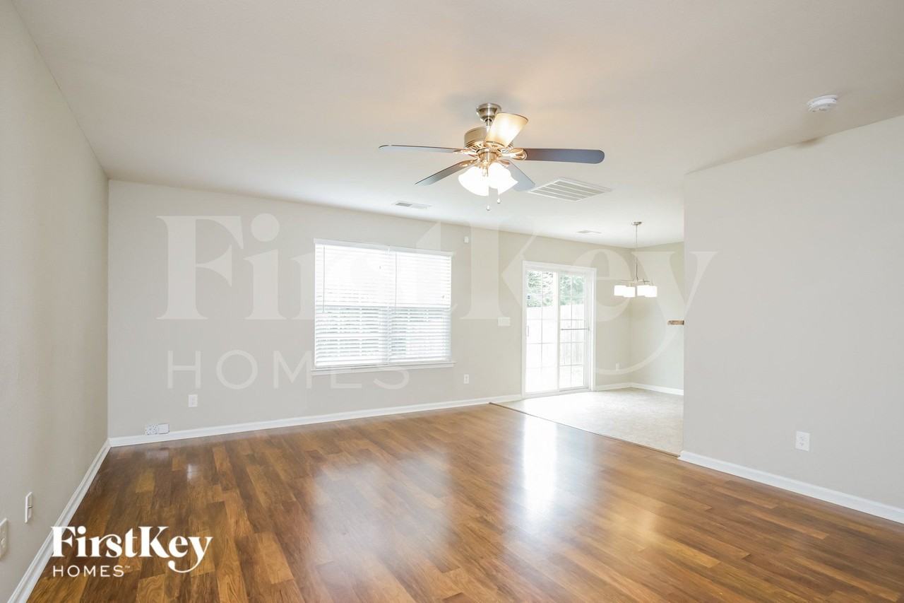 3885 Field Sedge Dr - Photo 3 of 15