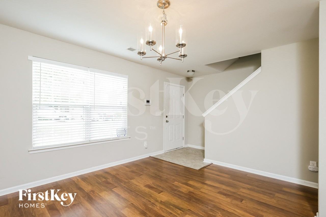 3885 Field Sedge Dr - Photo 4 of 15