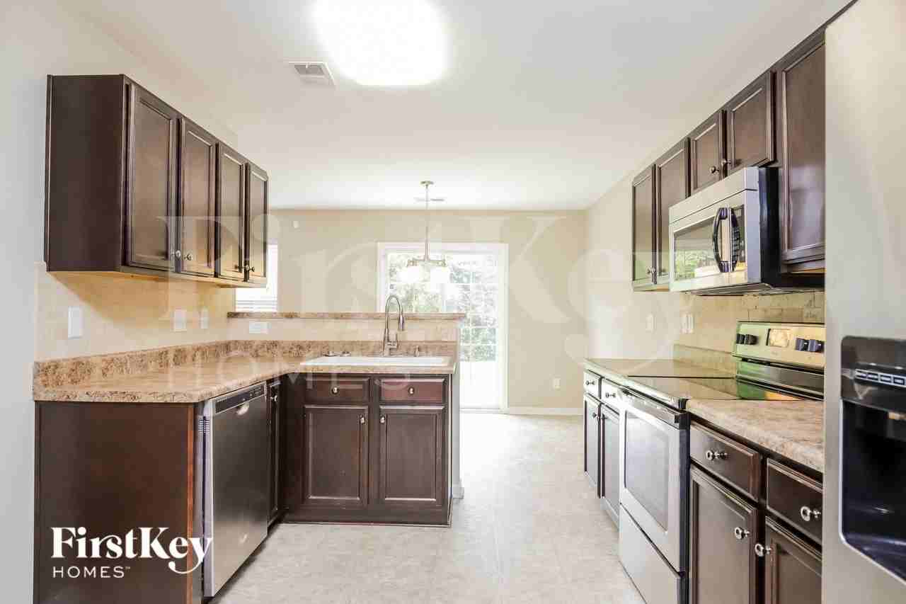 3885 Field Sedge Dr - Photo 6 of 15