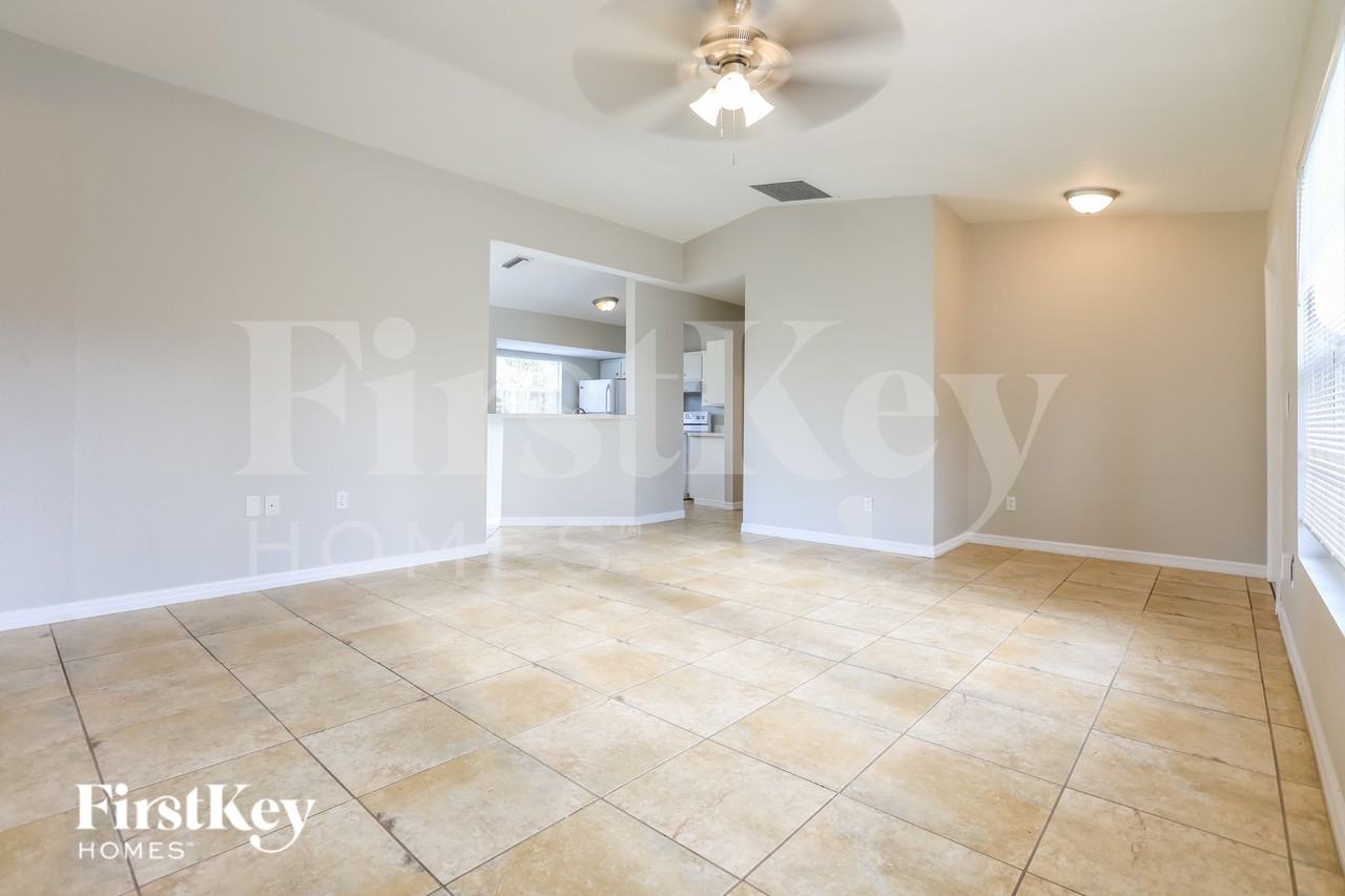 3752 Vehlin St - Photo 3 of 16