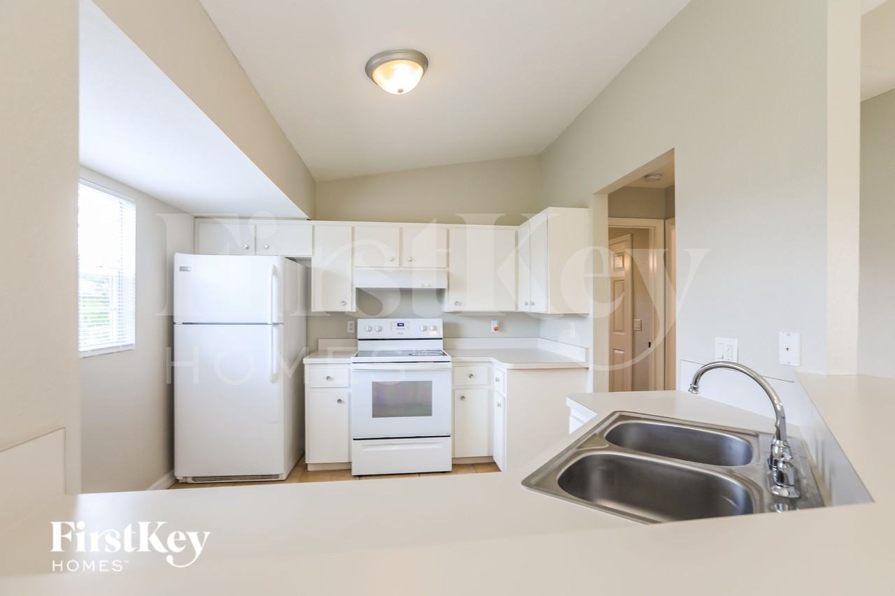 3752 Vehlin St - Photo 7 of 16