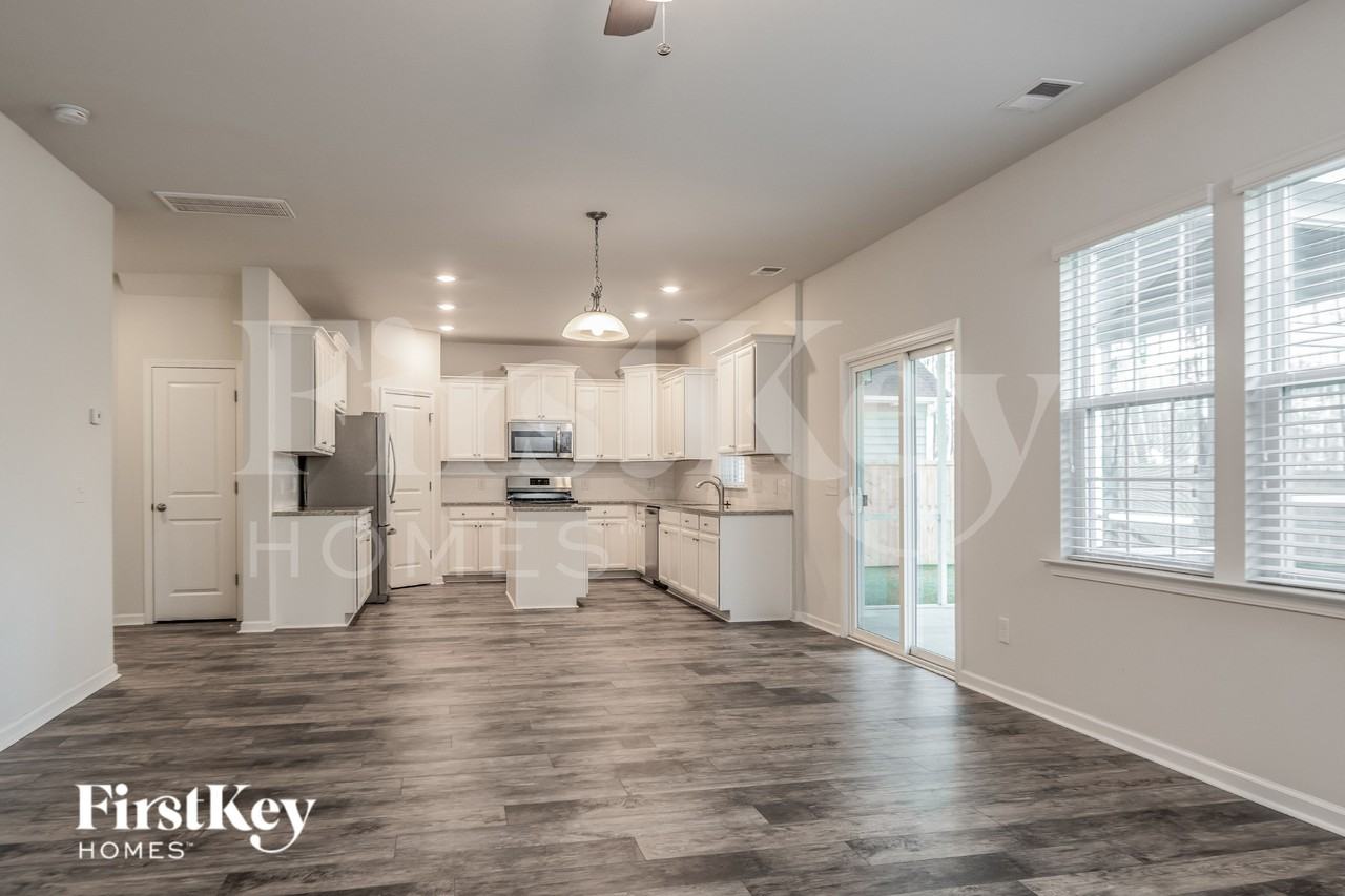272 Witch Hazel St - Photo 2 of 18
