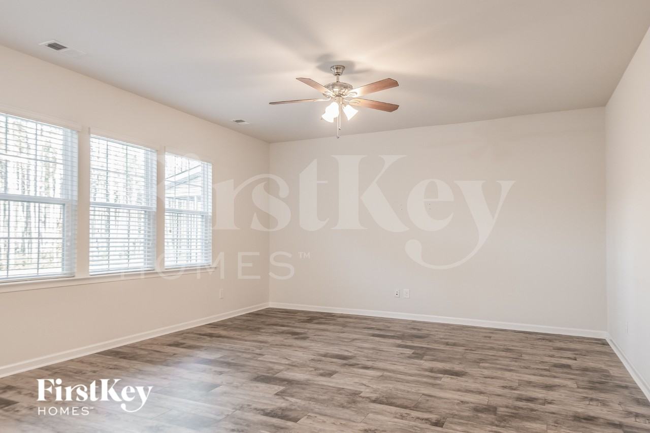 272 Witch Hazel St - Photo 3 of 18