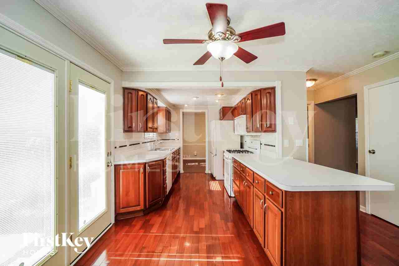 2712 Willow Glen Rd - Photo 6 of 16