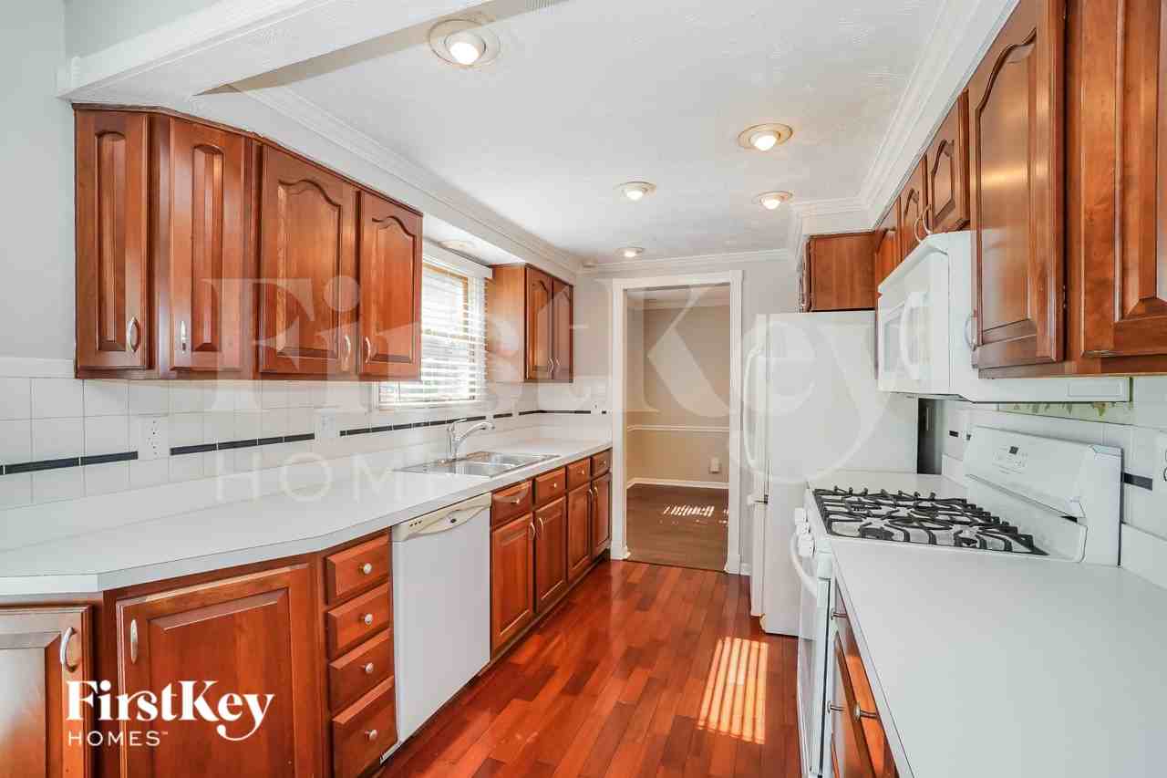 2712 Willow Glen Rd - Photo 7 of 16