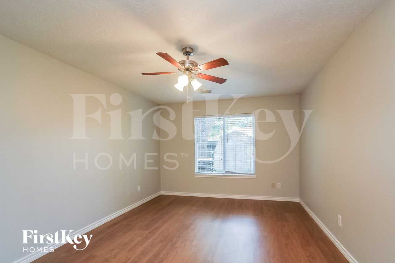 24123 Spring Sunset Dr - Photo 7 of 14
