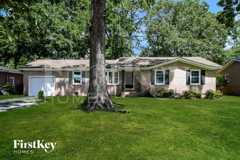 2080 Bishop Dr - Photo 1 of 1