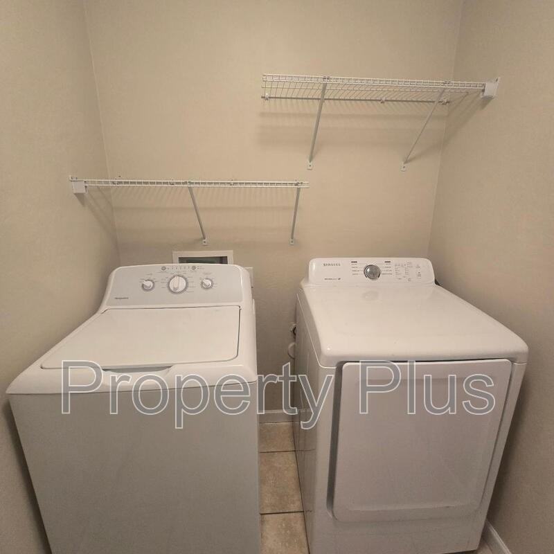 3411 W Sunland Ave - Photo 6 of 11