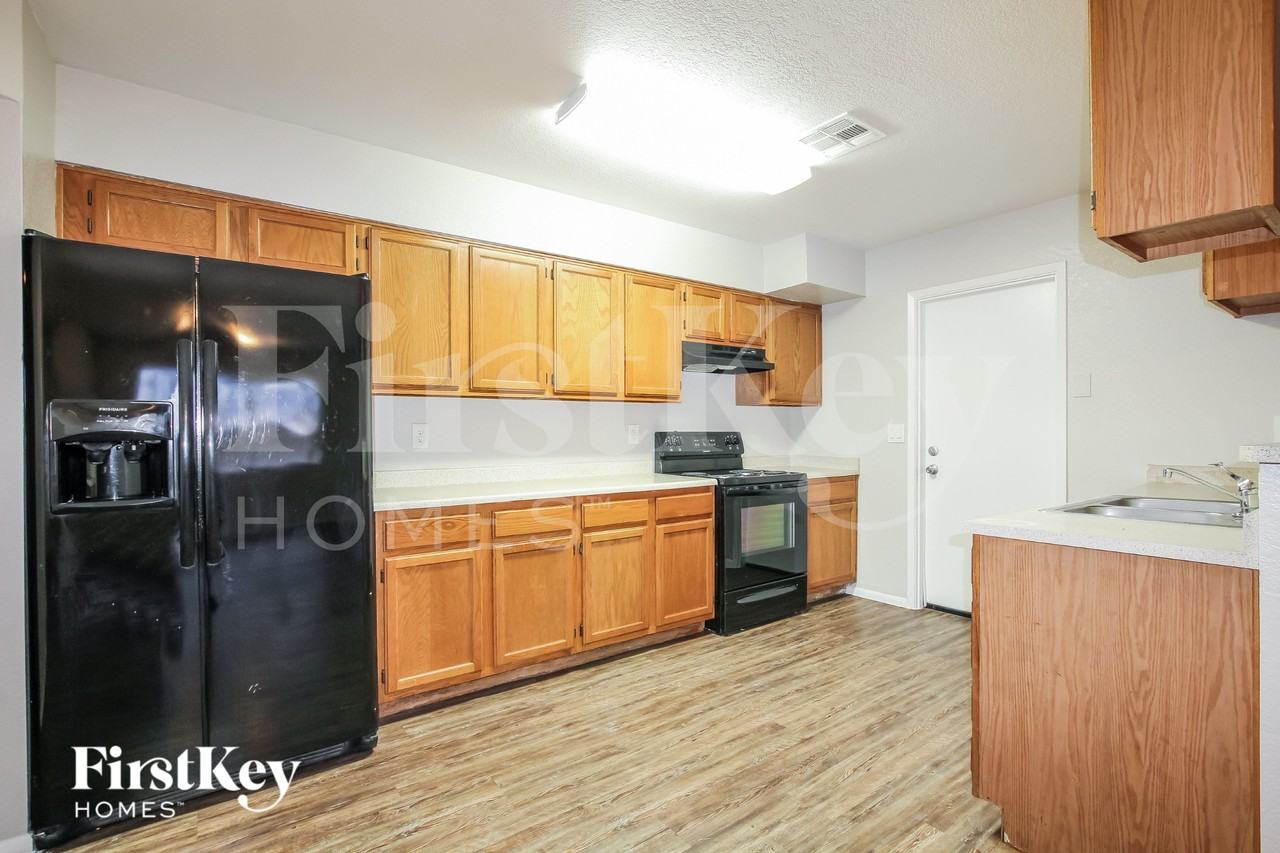 16412 N 49th Dr - Photo 6 of 16