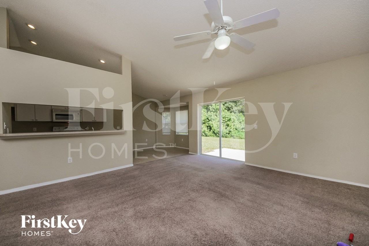 157 Oak Crossing Blvd - Photo 3 of 15