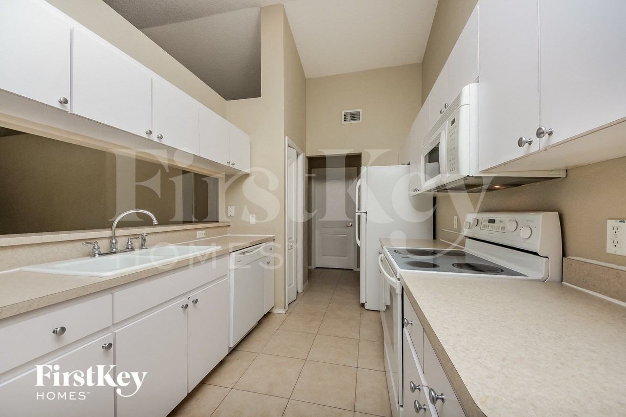 157 Oak Crossing Blvd - Photo 4 of 15