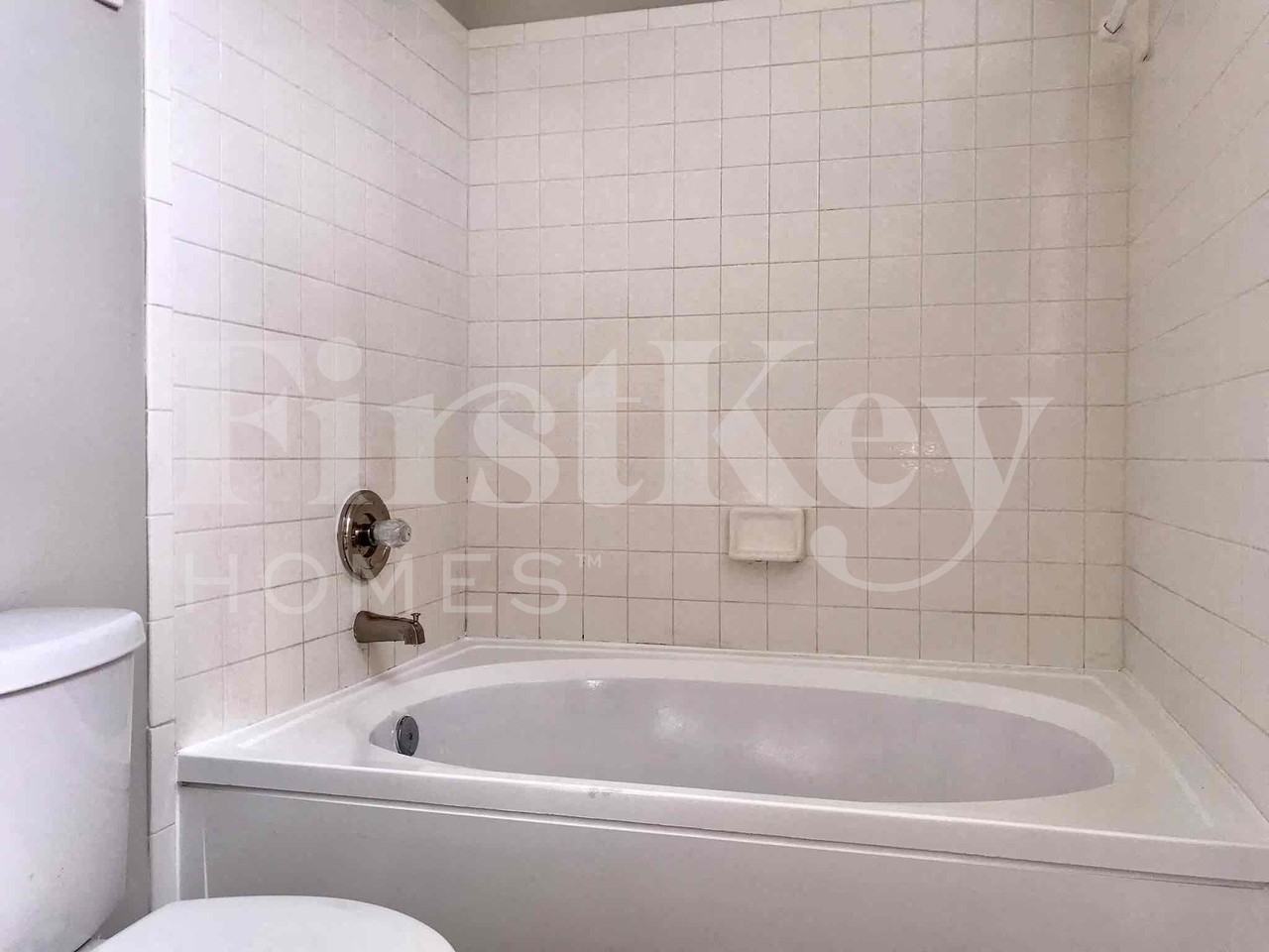 12365 Mastin Cove Rd - Photo 2 of 29