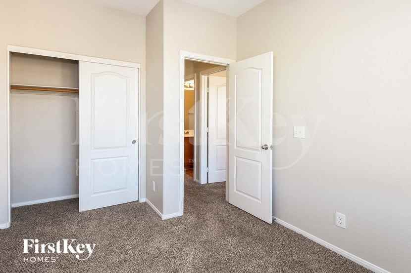 10552 Lessona St - Photo 7 of 15