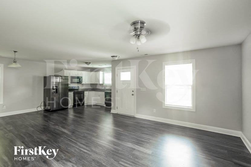 1000 Harris St - Photo 5 of 15