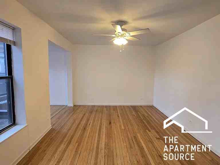 7726 N Marshfield Ave #3A - Photo 5 of 12