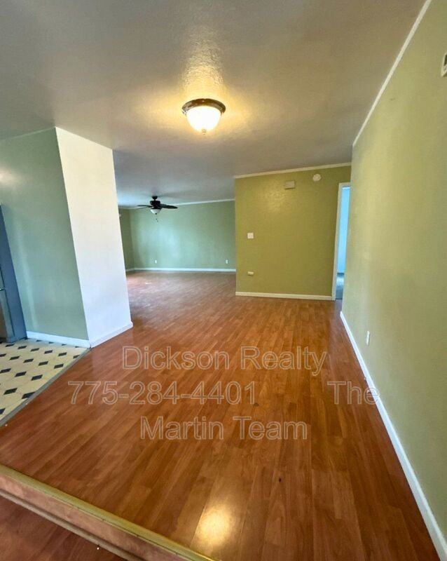 2166 Edgemar Cir - Photo 3 of 12