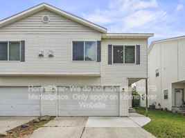 featured image of 819 S Russell St