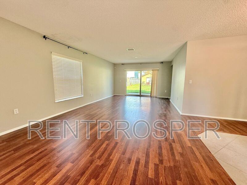 2205 Wyndam Way - Photo 3 of 27