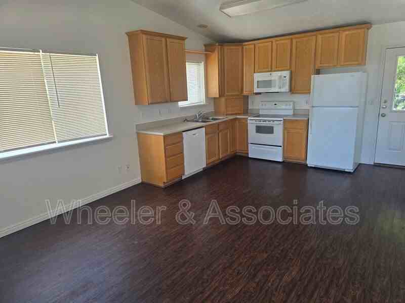 2866 Ne - Photo 3 of 13