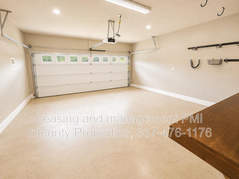 213 Woodhaven Rd - Photo 3 of 14