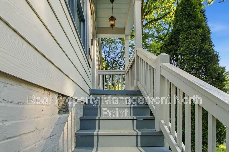 1189 Atlantic Dr Nw - Photo 2 of 41