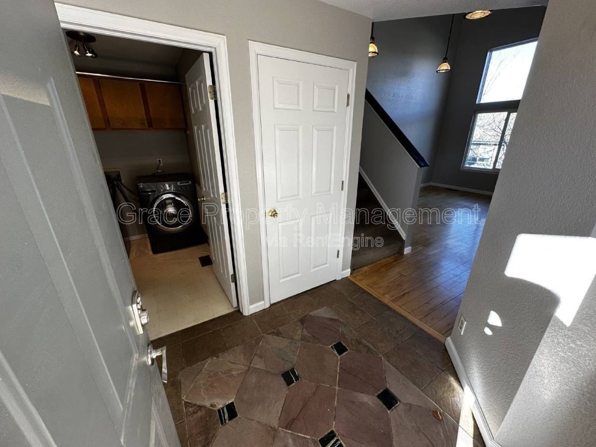 2269 E 103rd Ave - Photo 3 of 10