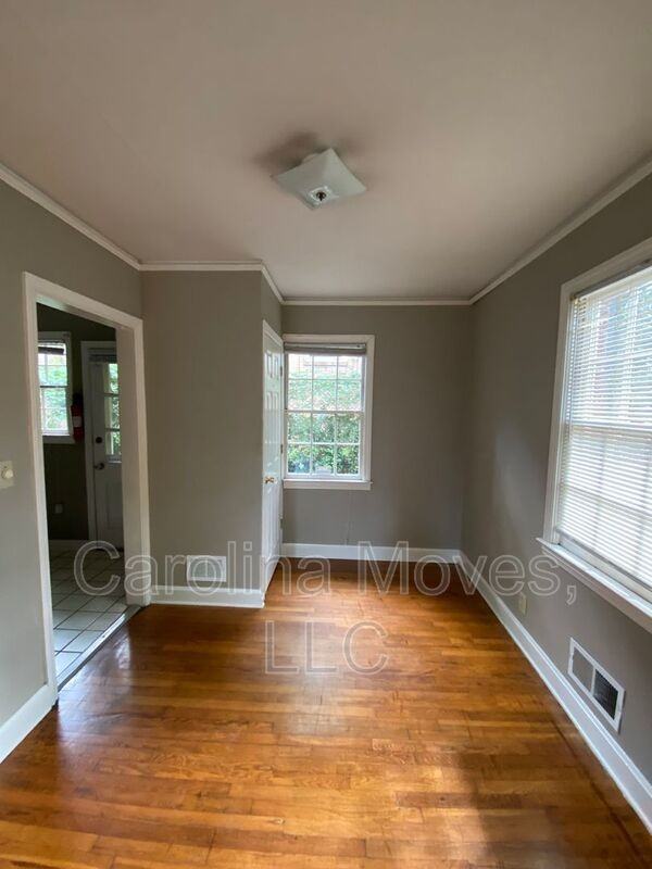 808 N Main St - Photo 3 of 11