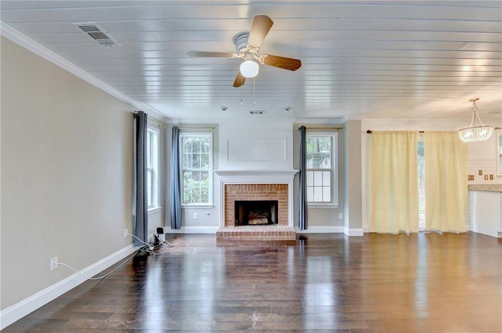 725 Manor Glen Dr - Photo 6 of 46