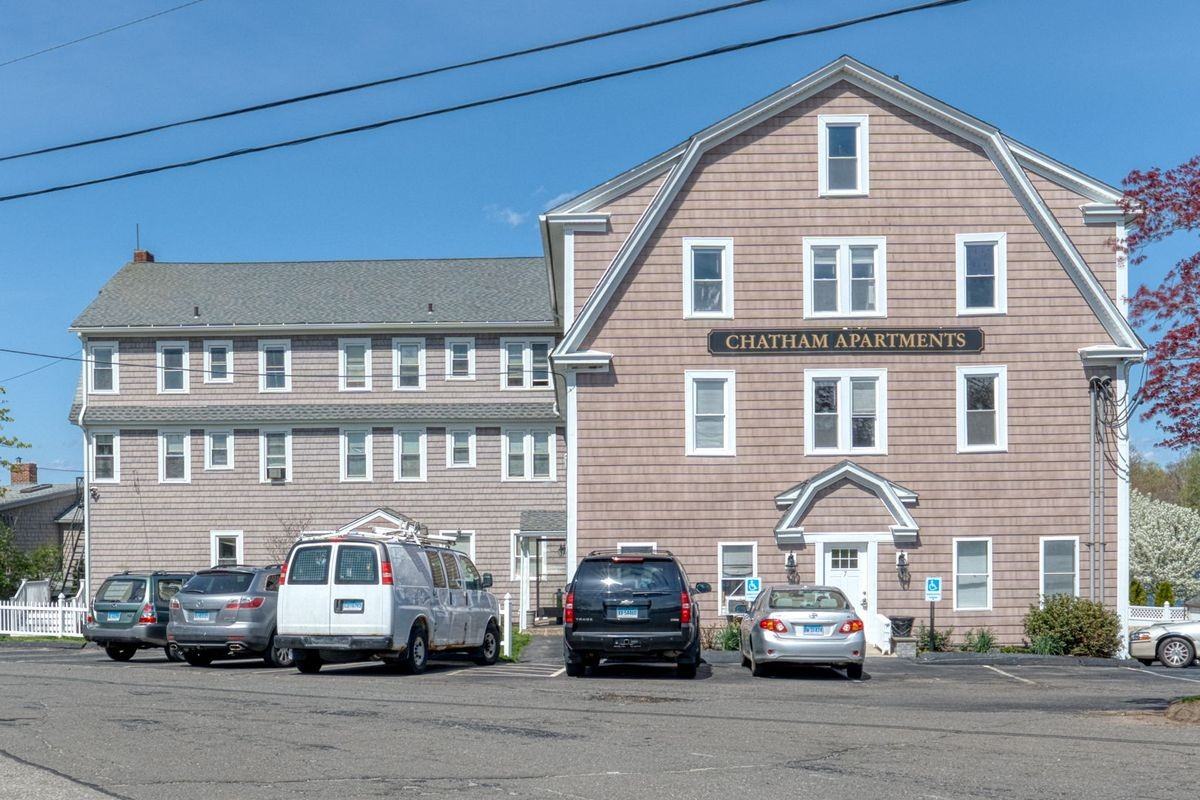 41 E High St ##3