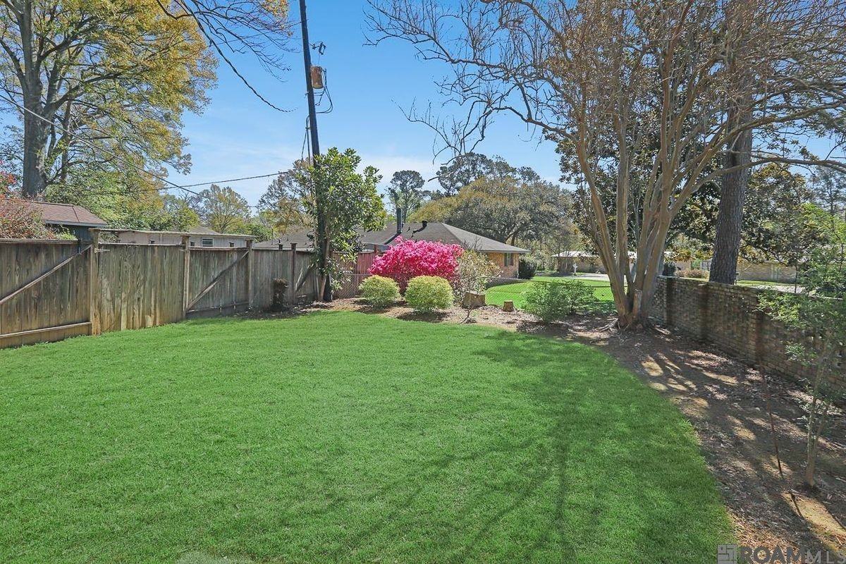 7005 Whitlow Dr - Photo 4 of 21
