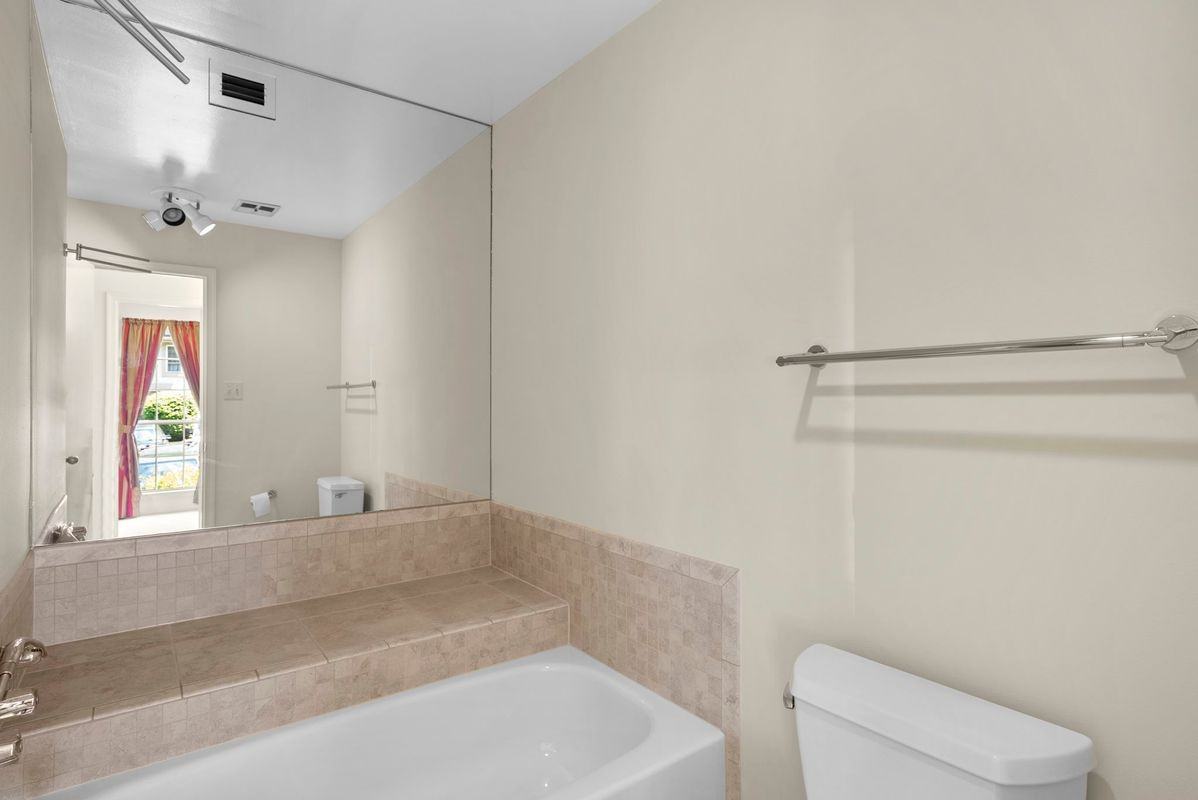 1469 Casino Cir - Photo 4 of 29