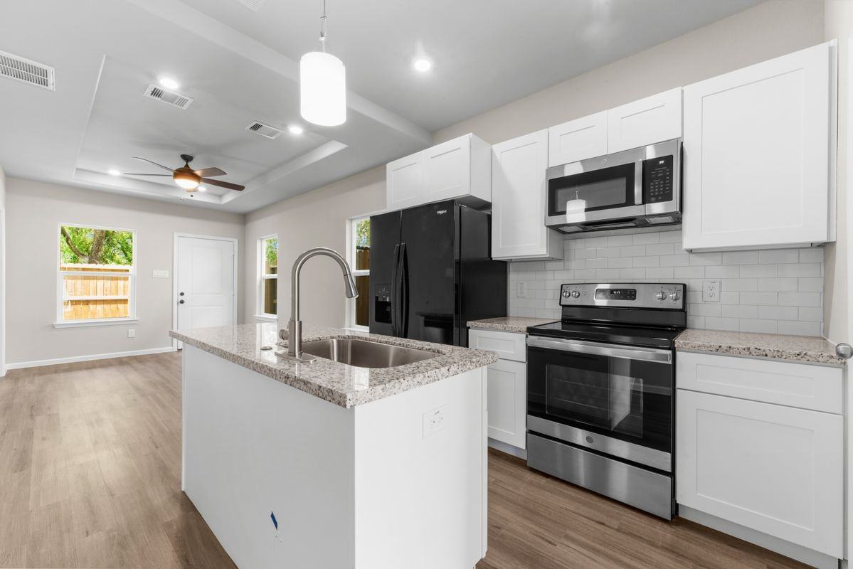 8161 Tate St ##B - Photo 2 of 3