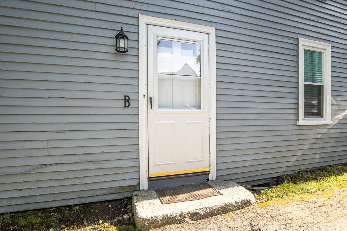 137 Locust St - Photo 3 of 21
