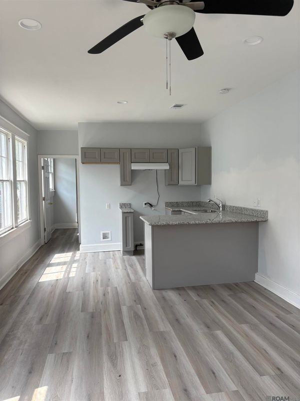 2509 Sage St ## 11 - Photo 2 of 10