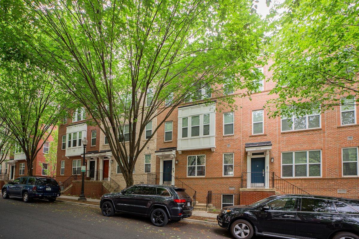 2501 Sayles Pl Se ##9