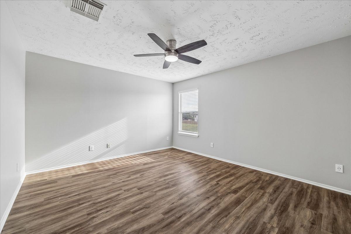 21211 Grand Linden Ct - Photo 6 of 10