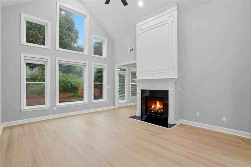 3345 Olivia Ct - Photo 3 of 29