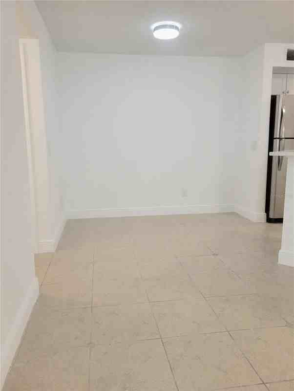 4528 Commander Dr - Photo 4 of 21