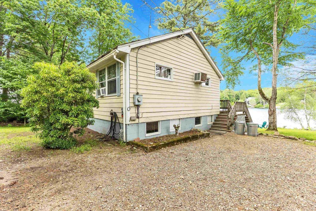 16 Clark Island Rd - Photo 7 of 39