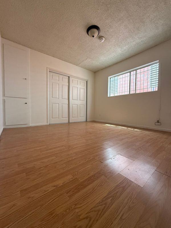 120 N Boyle Ave ##3 - Photo 5 of 13