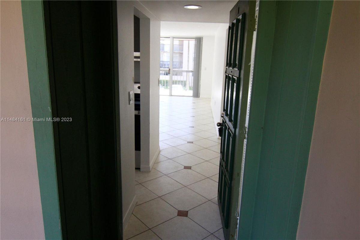 10525 Sw 112th Ave ##216 - Photo 3 of 19