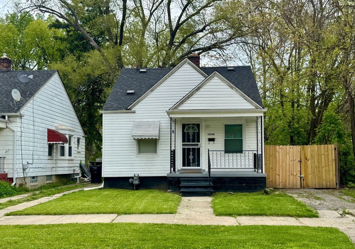 12244 Woodmont Ave - Photo 2 of 12
