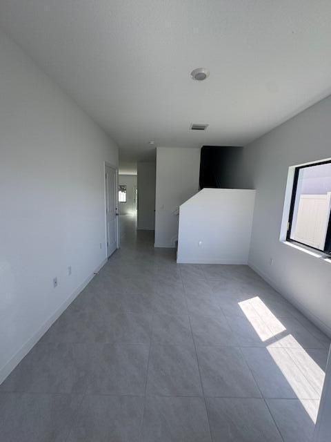 4844 Dillon St - Photo 3 of 8