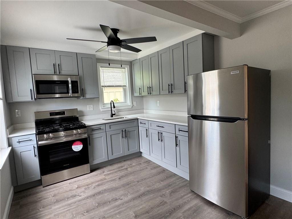 350 Main St ##2 - Photo 6 of 20