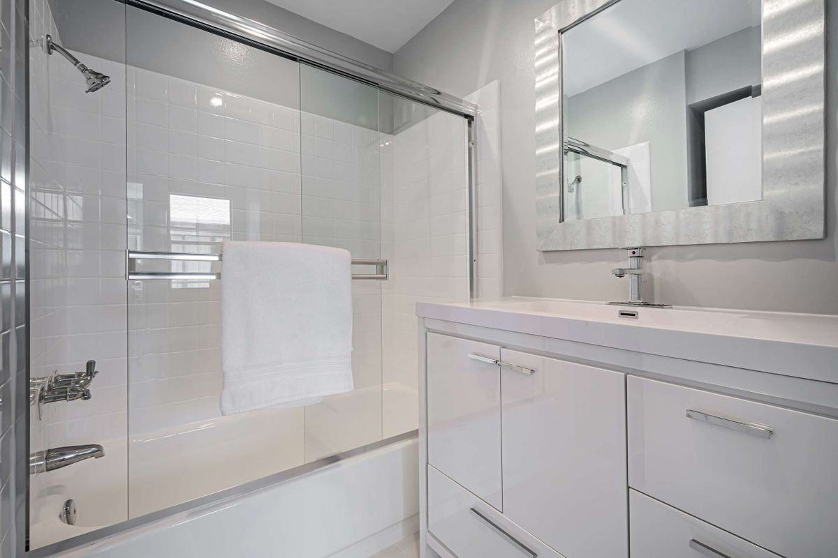 6323 Reseda Blvd ##2 - Photo 3 of 27