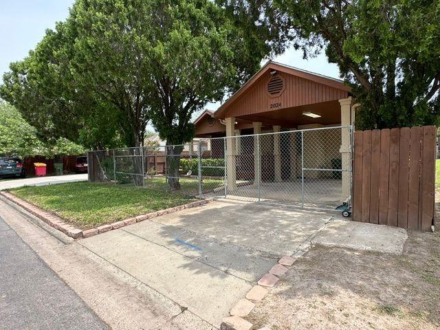 2024 E 19th St - Photo 2 of 22