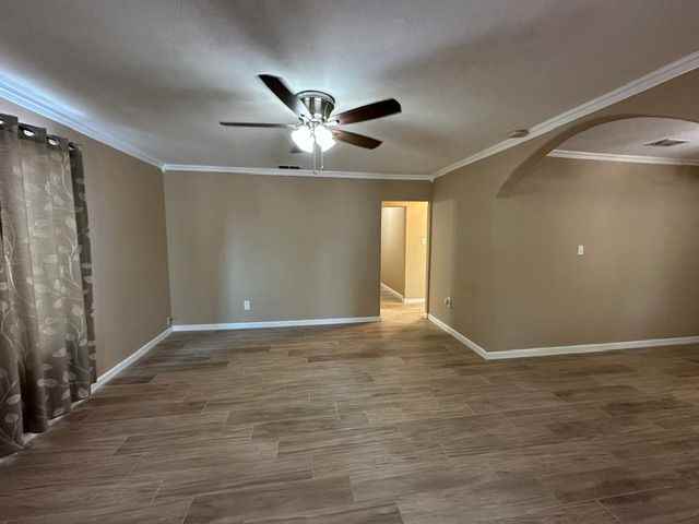 2024 E 19th St - Photo 7 of 22