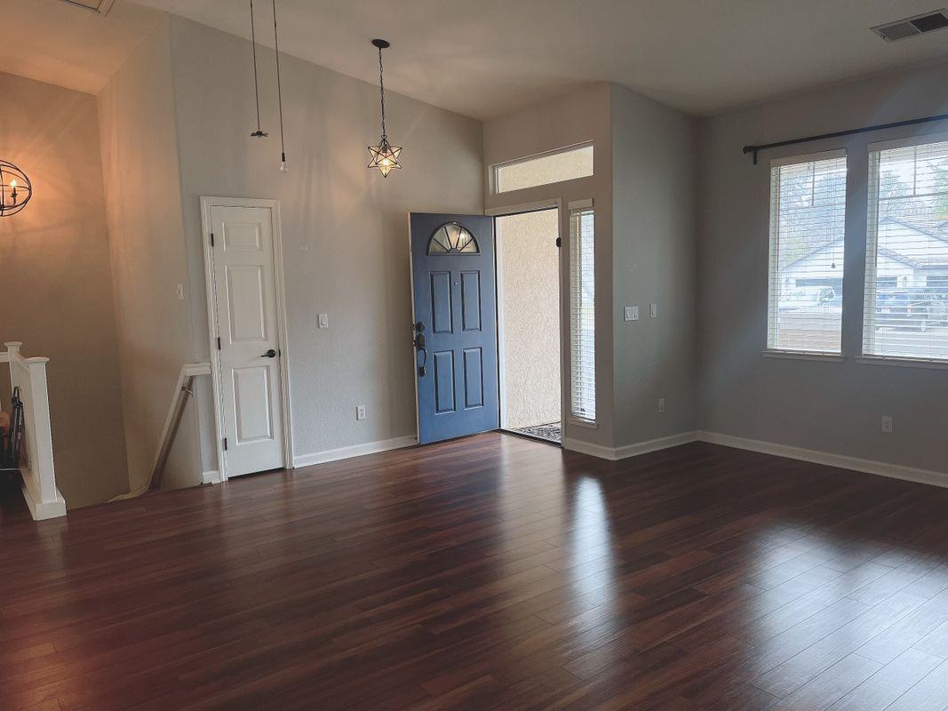 4011 Harlington Cir - Photo 7 of 45